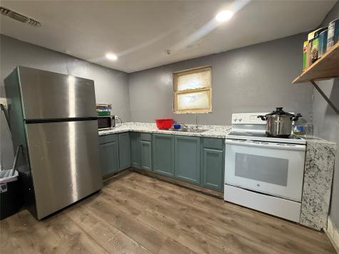 411 W Hester Street Sherman TX 75090