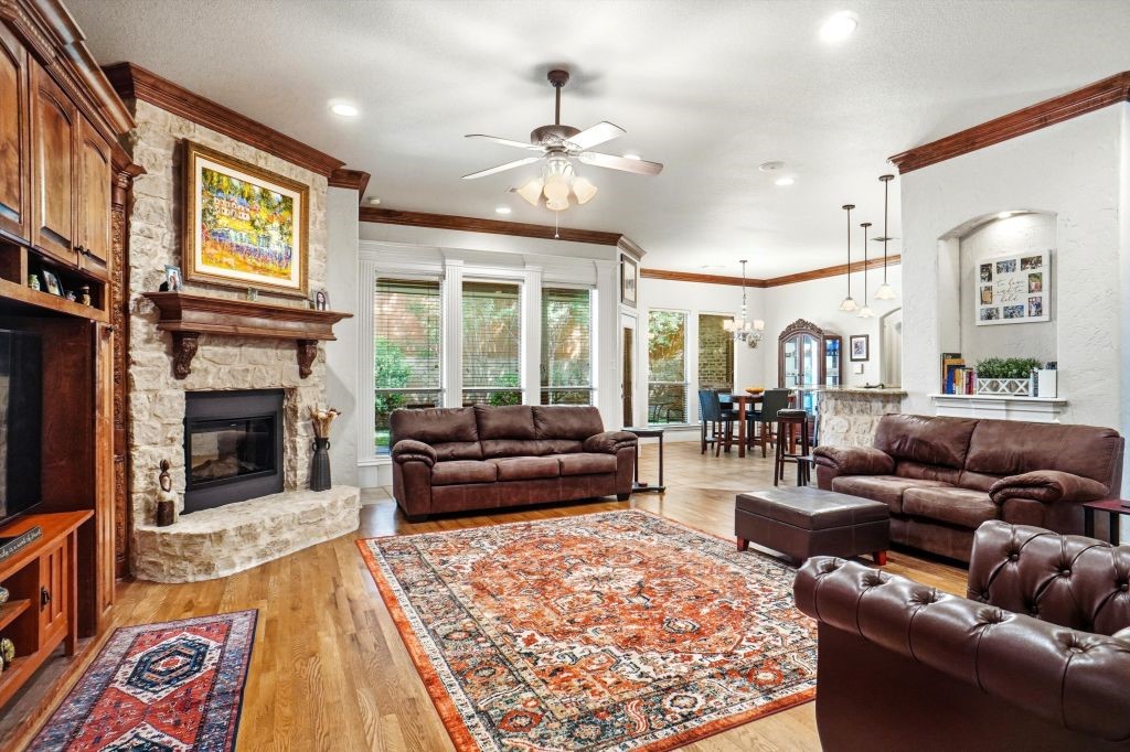 620 Highview Lane Hurst TX 76054