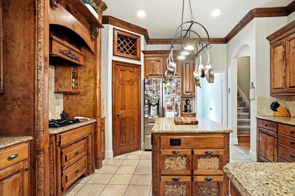 620 Highview Lane Hurst TX 76054