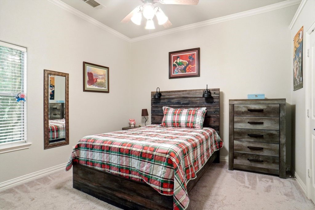 620 Highview Lane Hurst TX 76054
