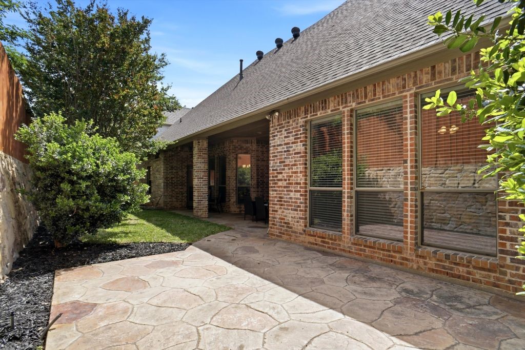 620 Highview Lane Hurst TX 76054