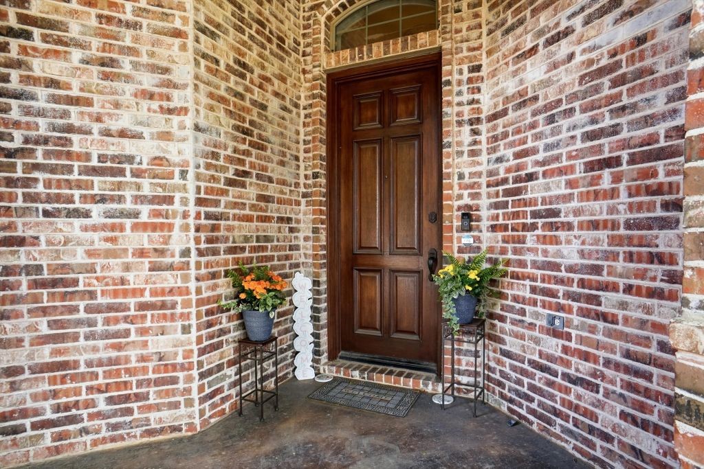 620 Highview Lane Hurst TX 76054
