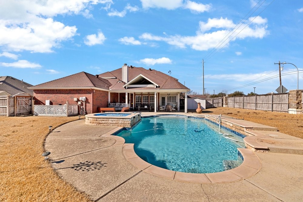 9720 Indian Court Fort Worth TX 76244