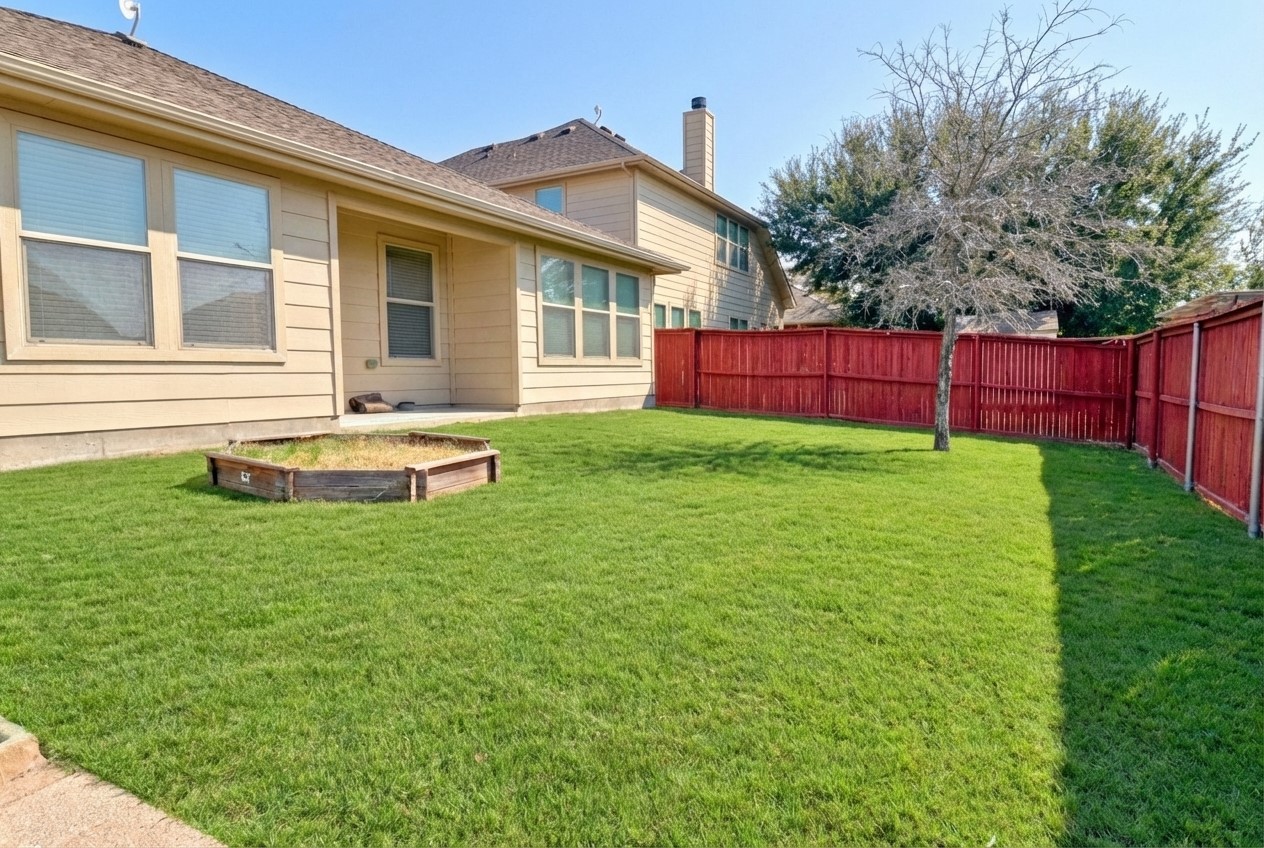 466 Hayes Street Lavon TX 75166