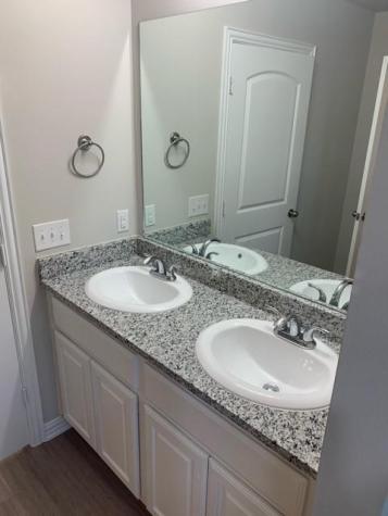 2820 W Washington Street Denison TX 75020