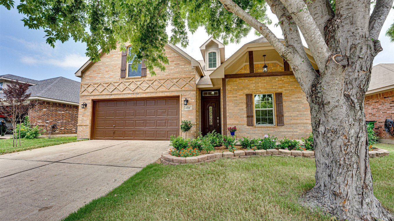 209 Oak Ridge Drive Waxahachie TX 75165