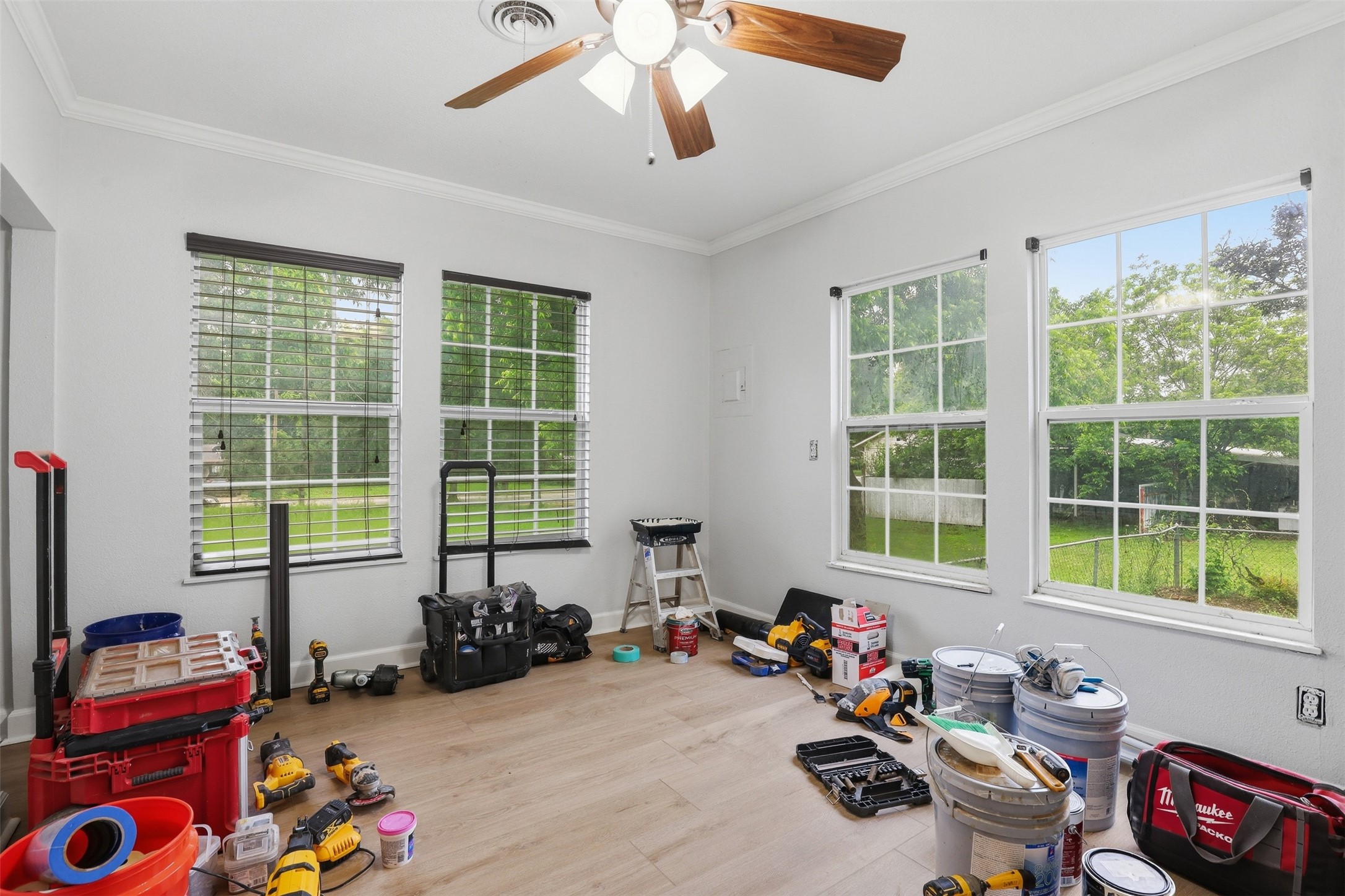 5821 Highland Avenue Haltom City TX 76117