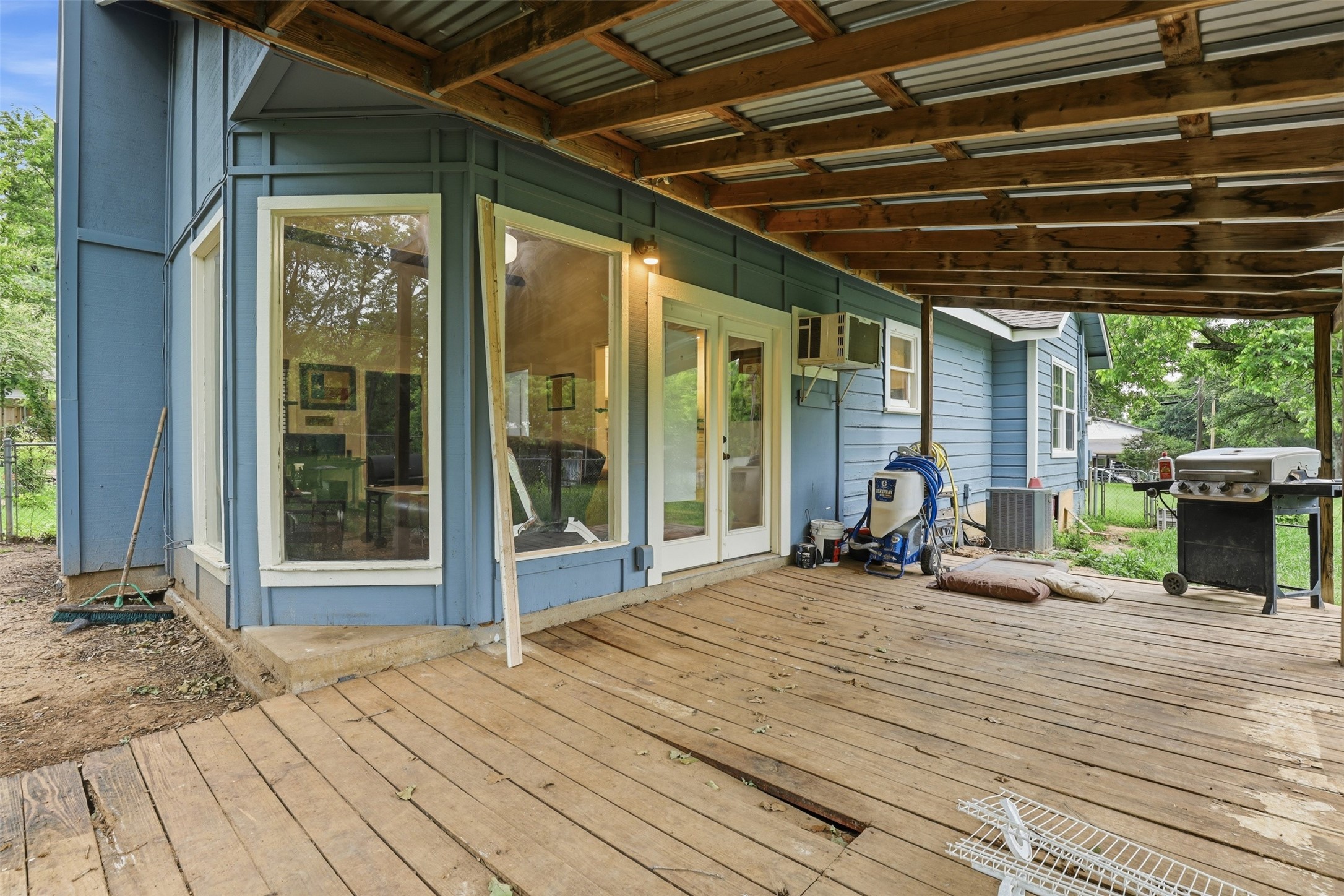 5821 Highland Avenue Haltom City TX 76117
