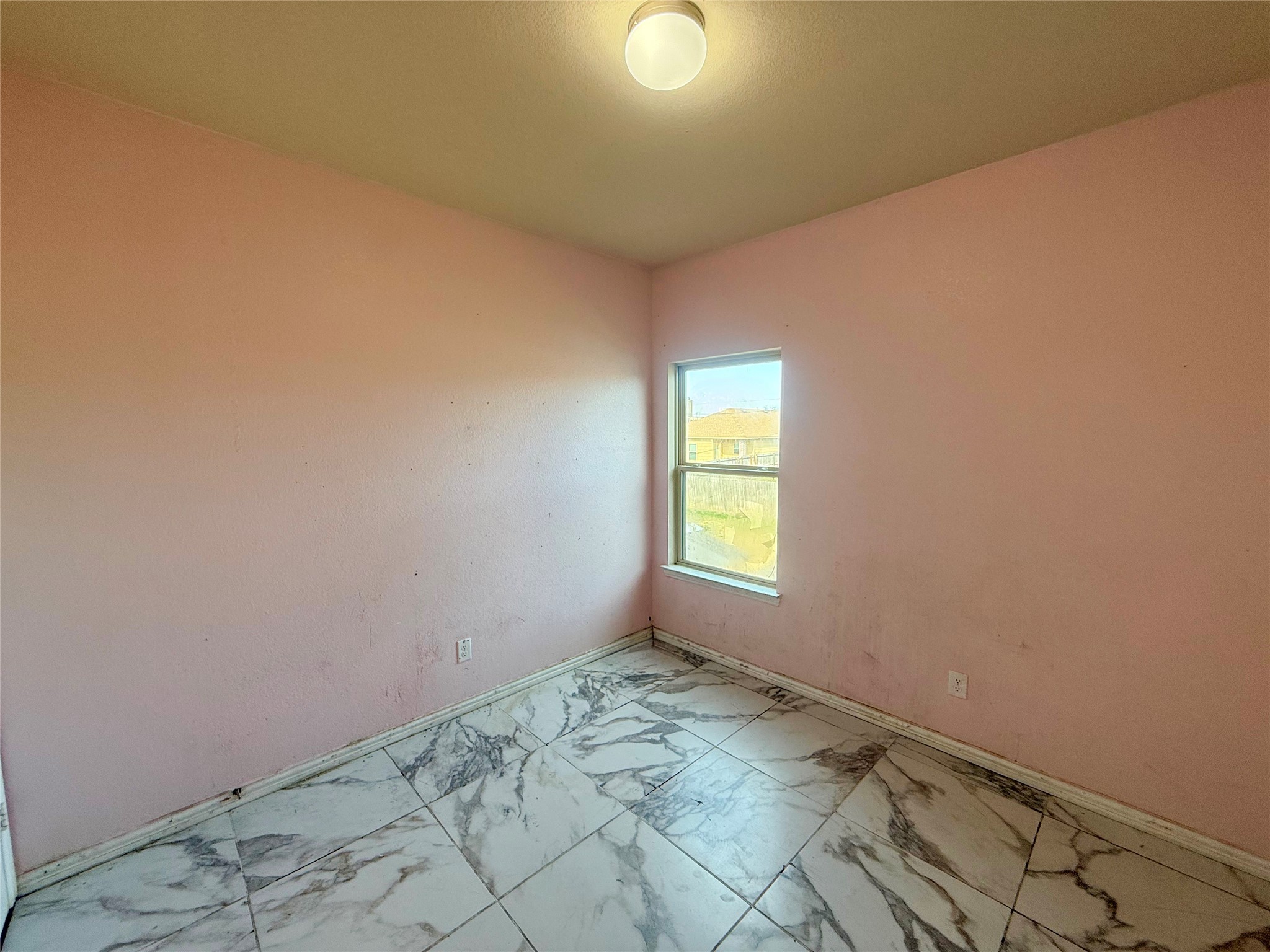 625 E Powell Avenue Fort Worth TX 76104