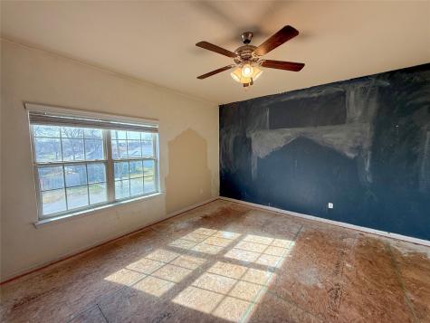 625 E Powell Avenue Fort Worth TX 76104
