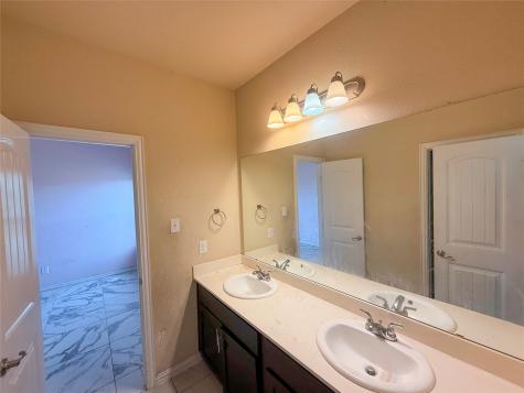 625 E Powell Avenue Fort Worth TX 76104