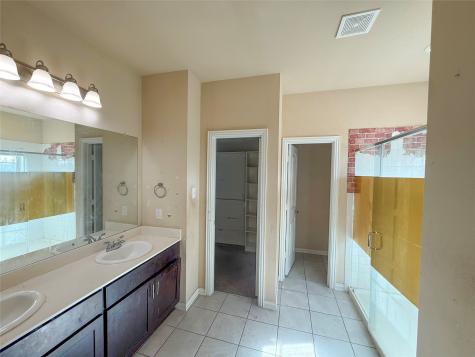 625 E Powell Avenue Fort Worth TX 76104
