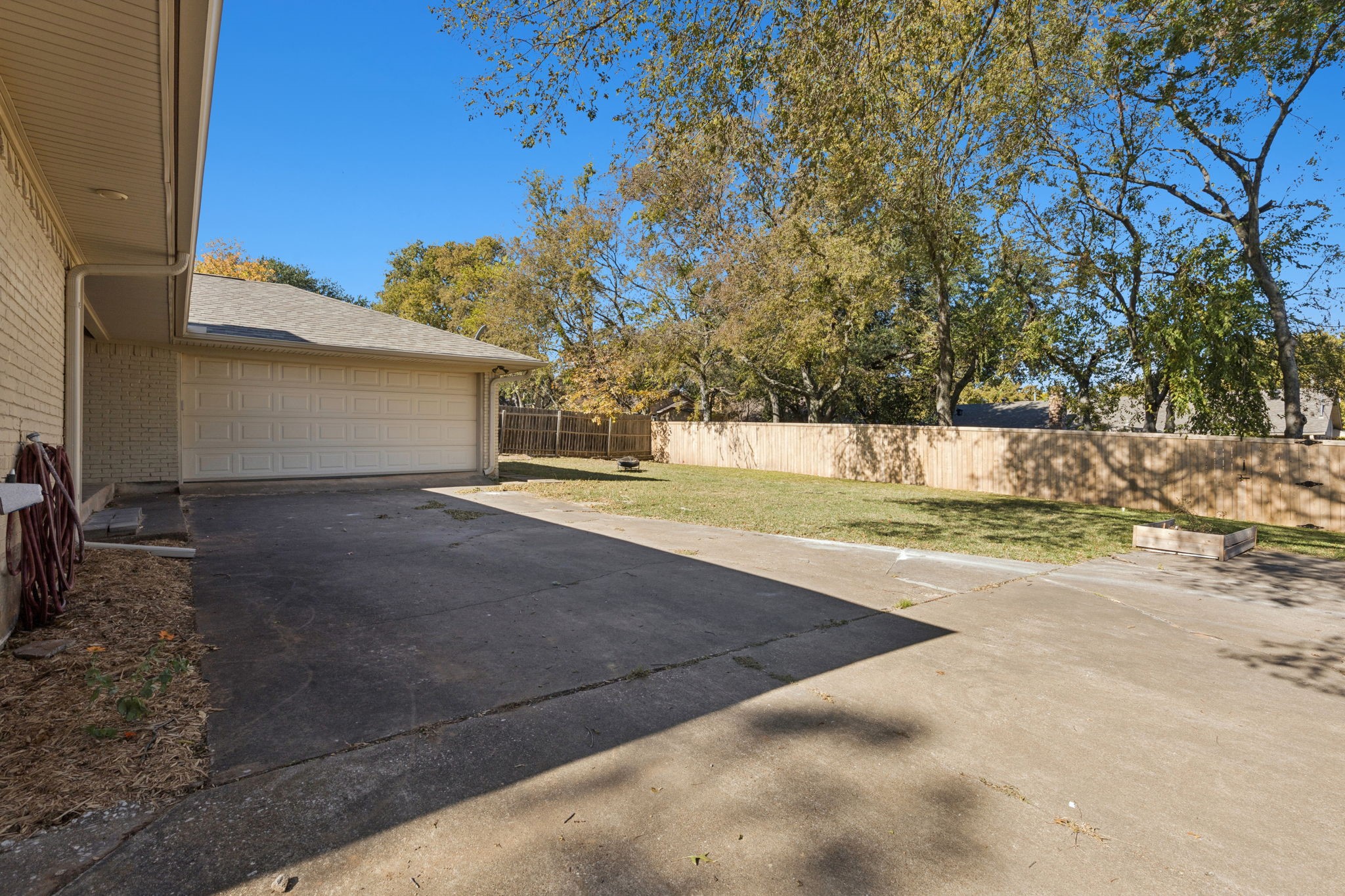 1805 Skyline Drive Sherman TX 75092