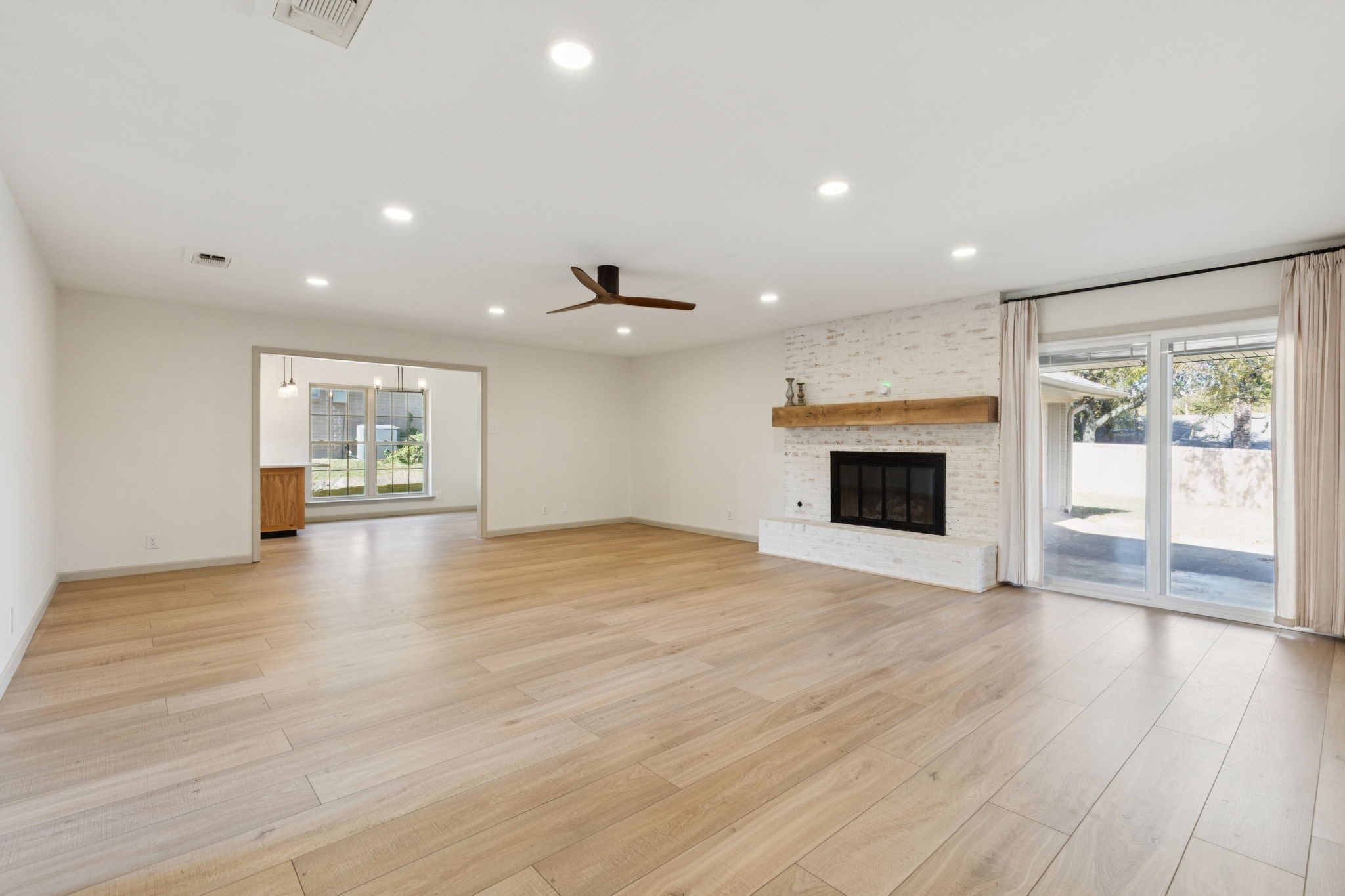 1805 Skyline Drive Sherman TX 75092