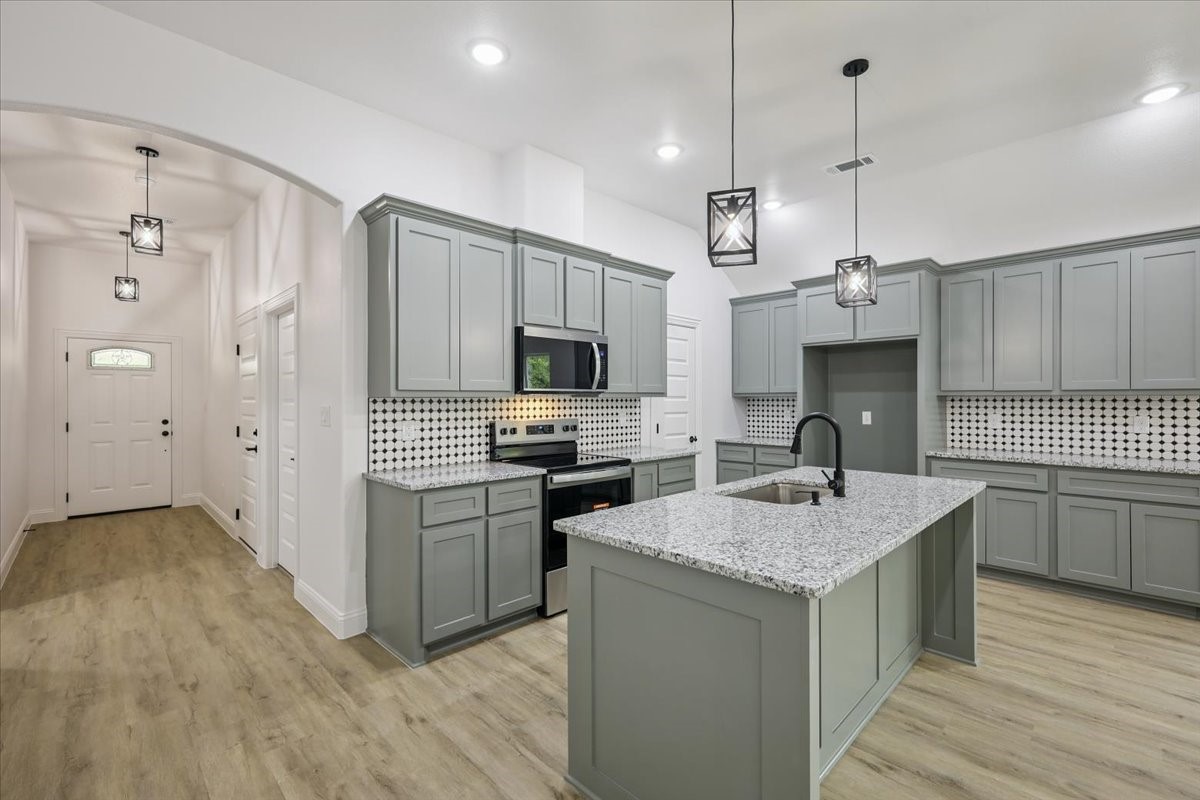111 N Oak Street Ector TX 75439