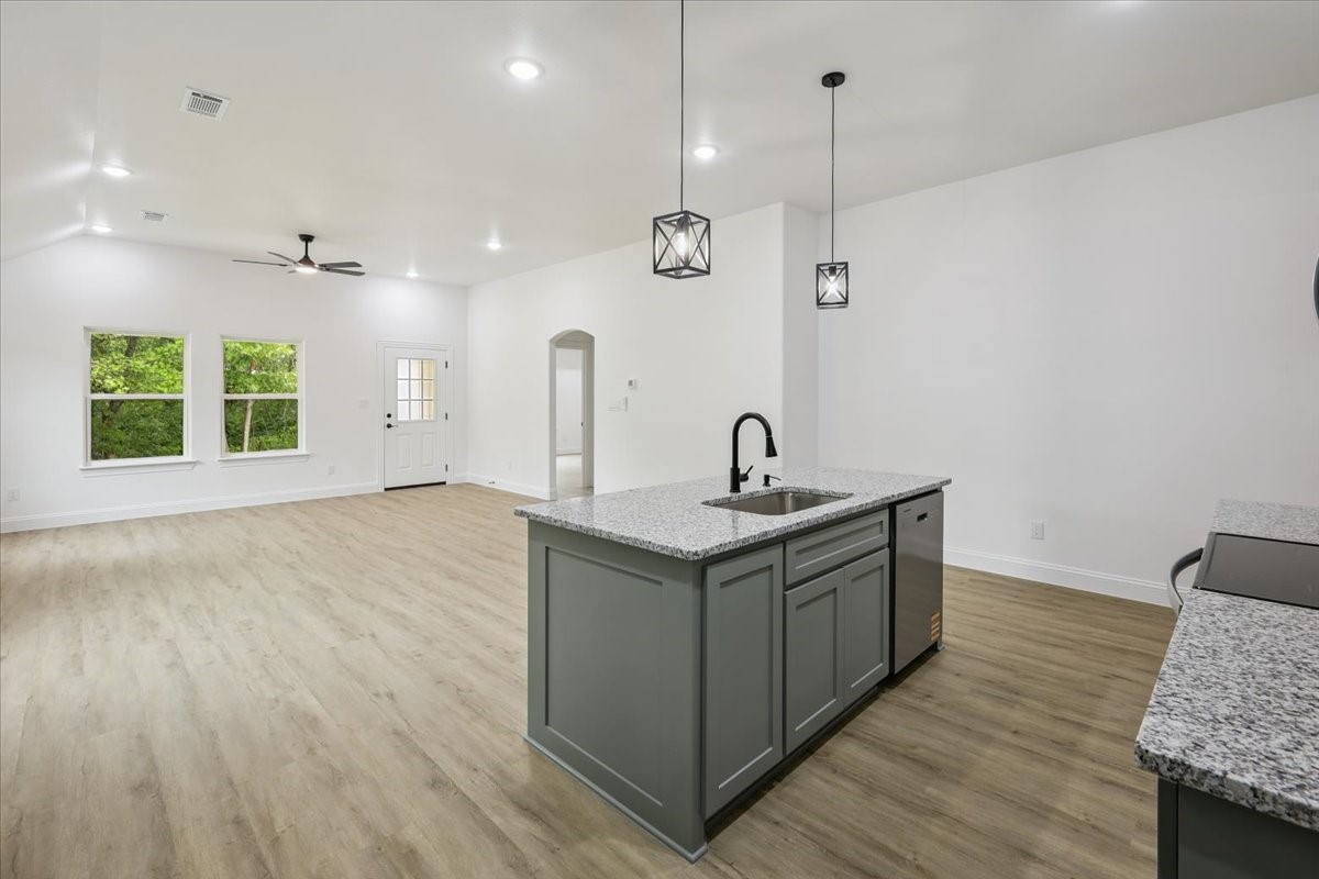 111 N Oak Street Ector TX 75439