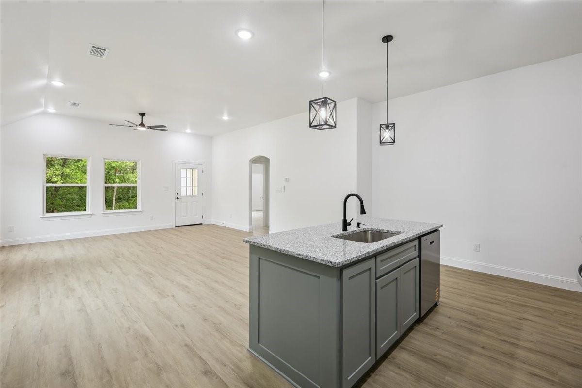 111 N Oak Street Ector TX 75439