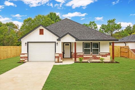 111 N Oak Street Ector TX 75439