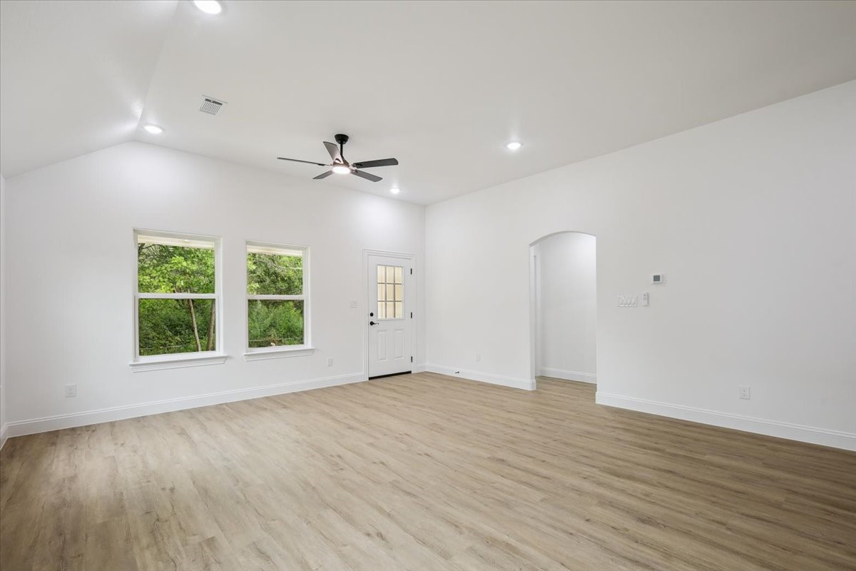 111 N Oak Street Ector TX 75439