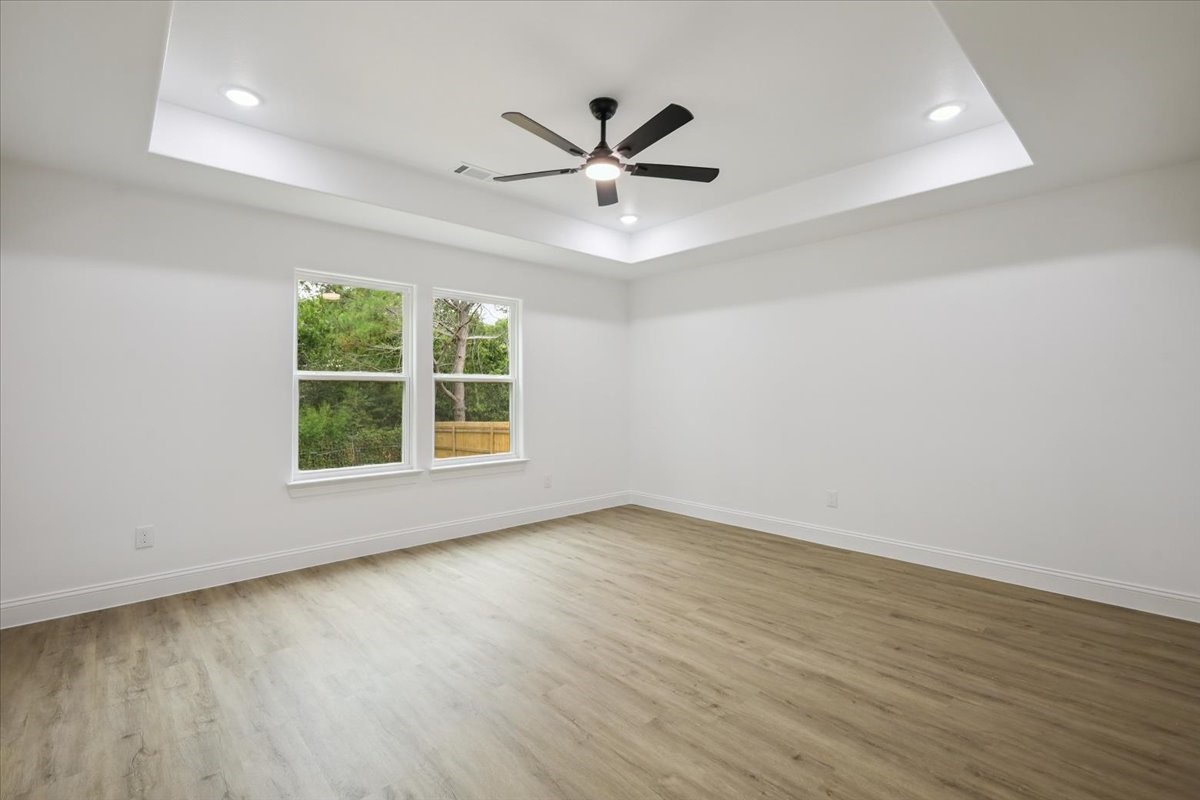 111 N Oak Street Ector TX 75439