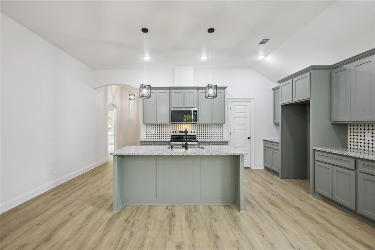 111 N Oak Street Ector TX 75439