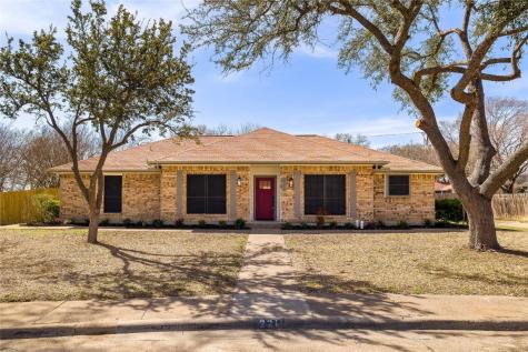 221 Elder Oak Drive Desoto TX 75115