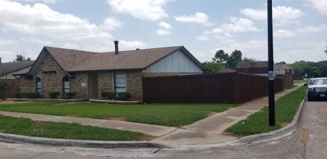 3702 Red Oak Drive Garland TX 75043
