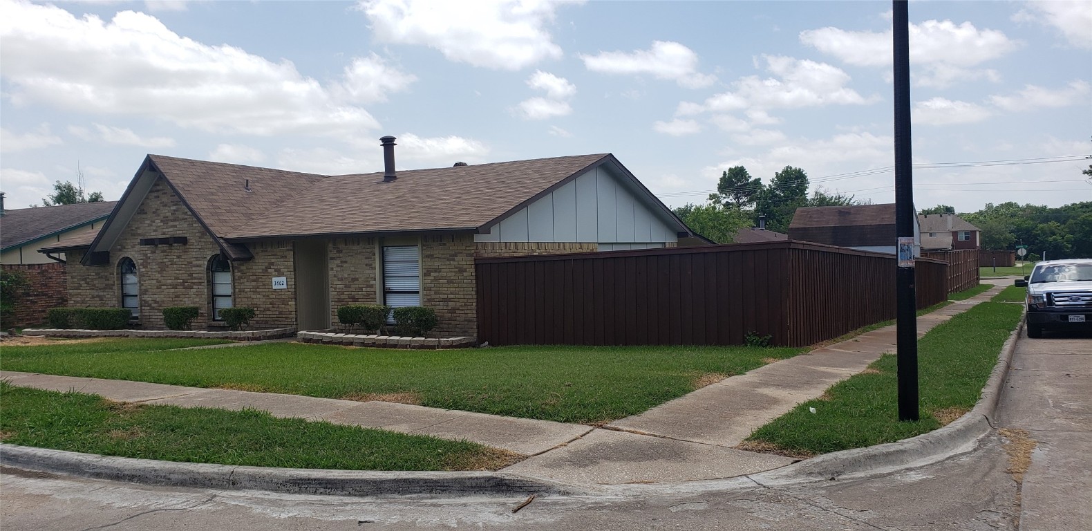 3702 Red Oak Drive Garland TX 75043