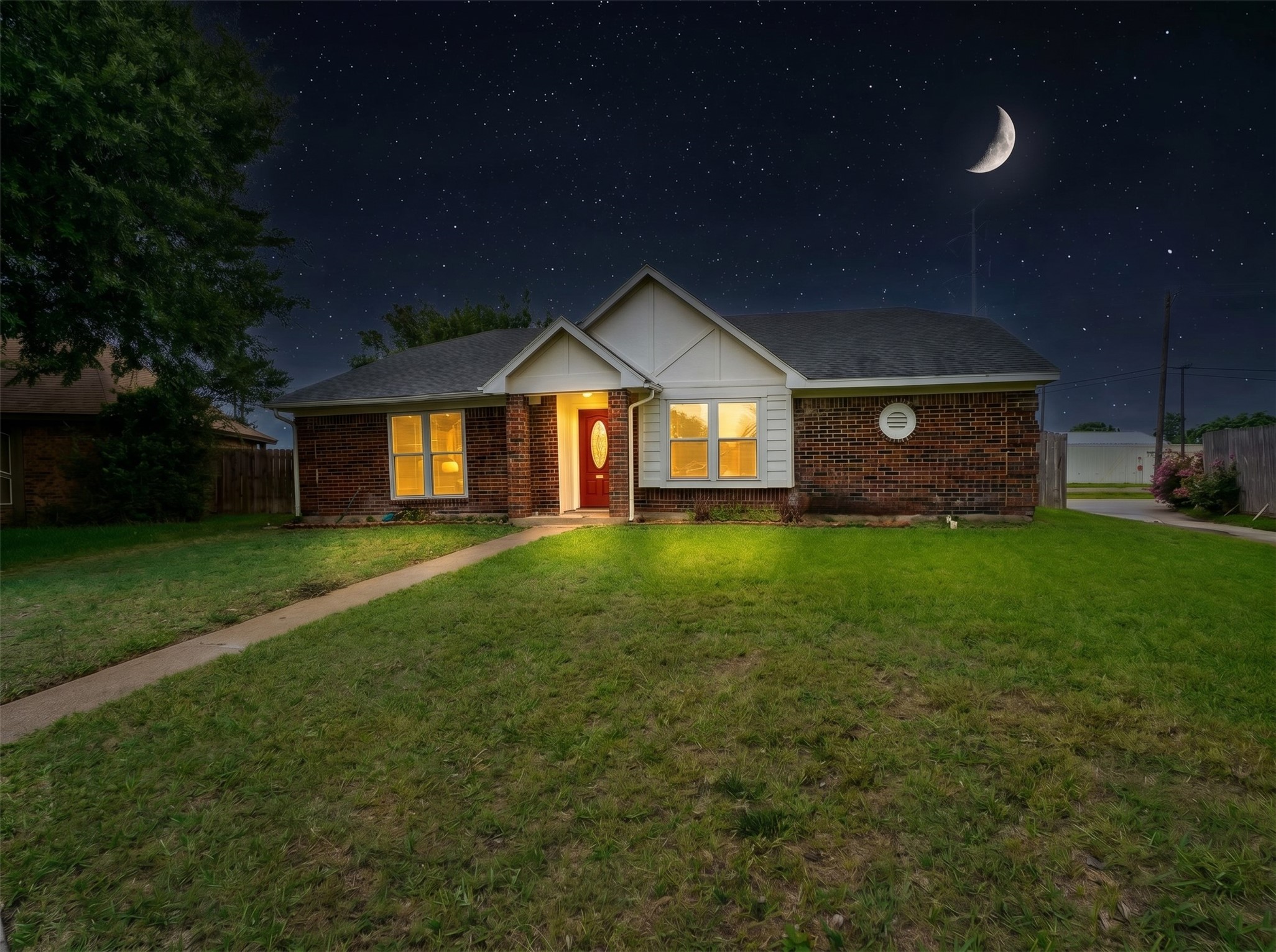 2534 Limestone Lane Garland TX 75040