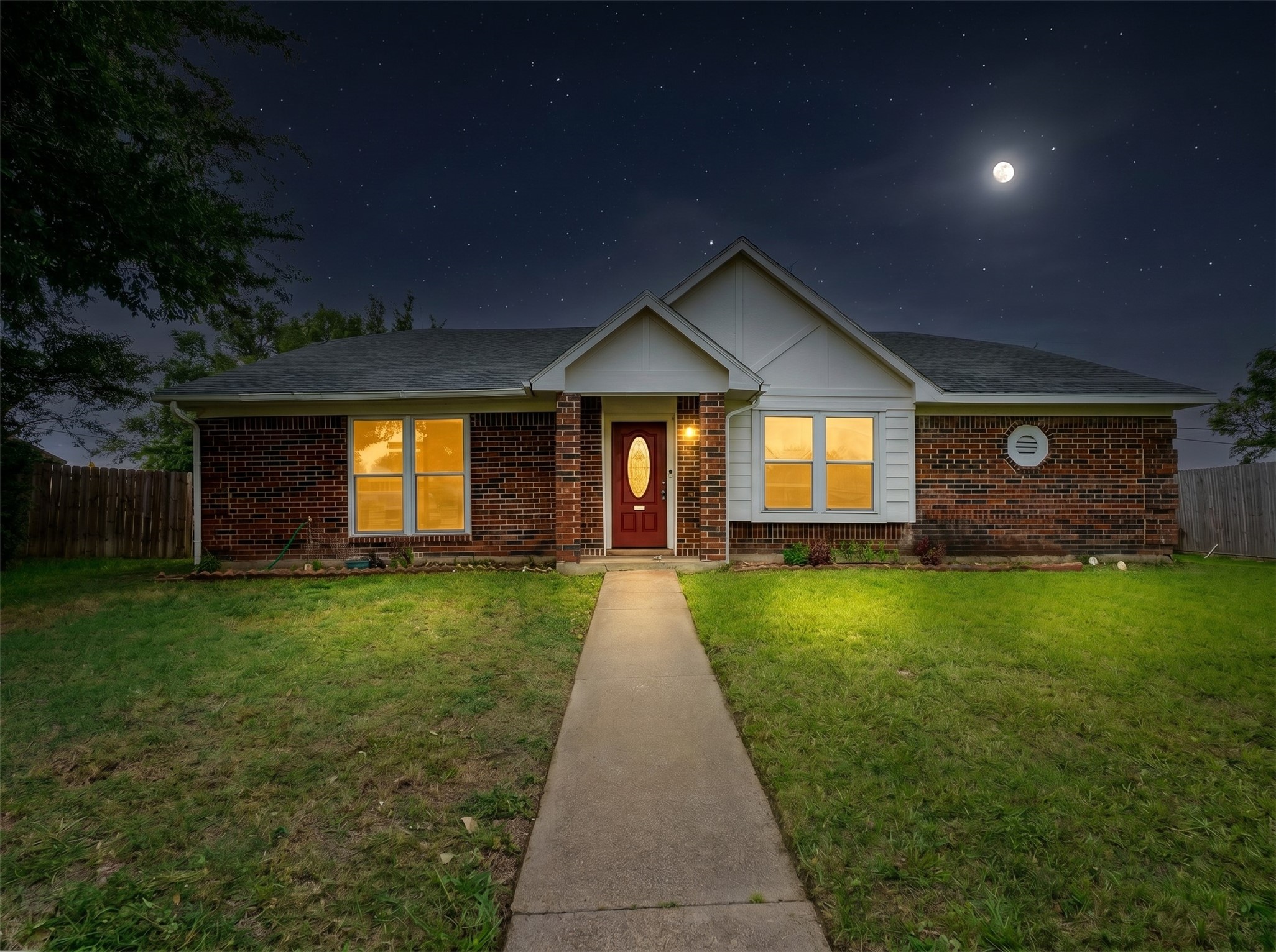 2534 Limestone Lane Garland TX 75040