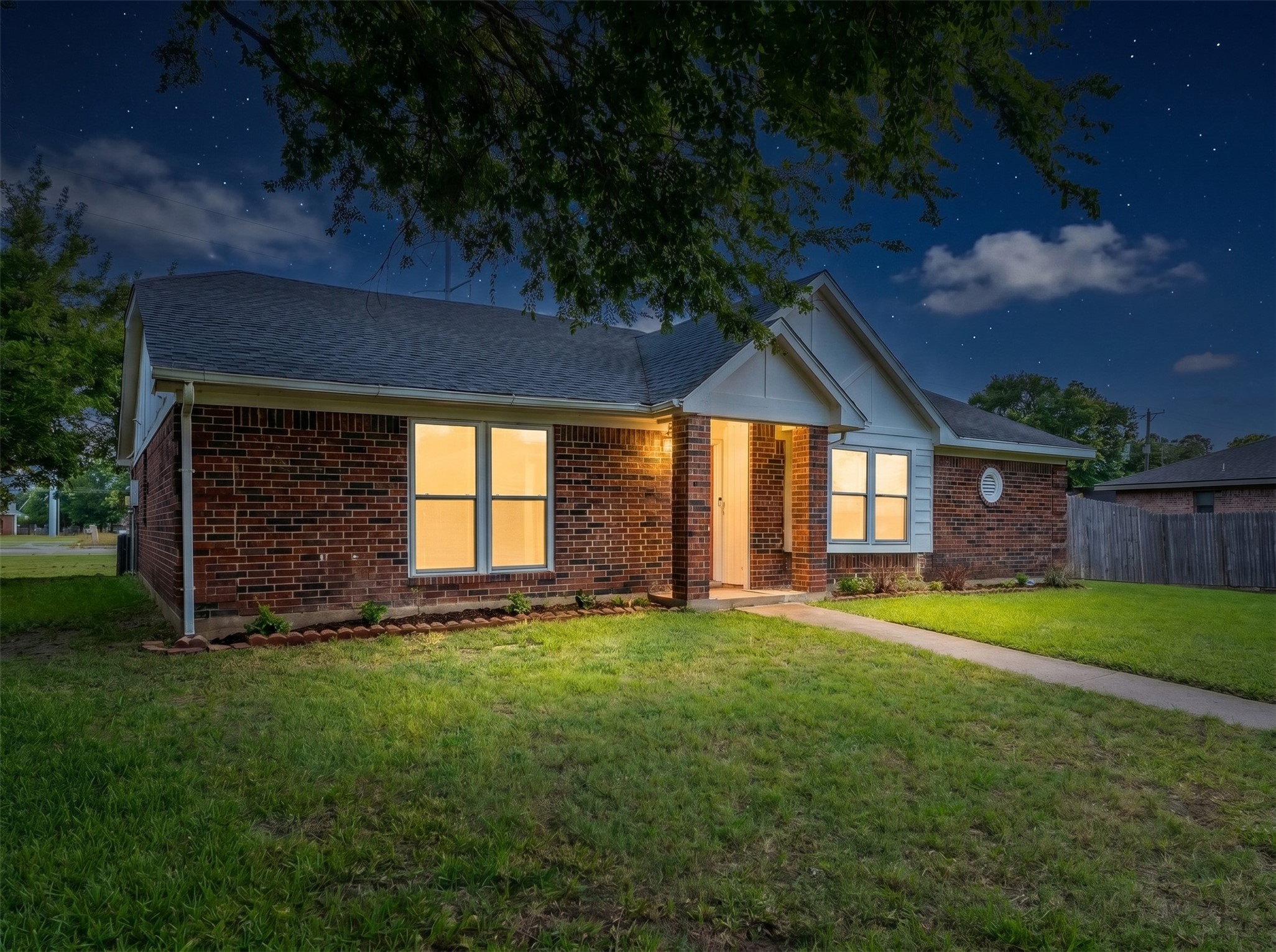 2534 Limestone Lane Garland TX 75040
