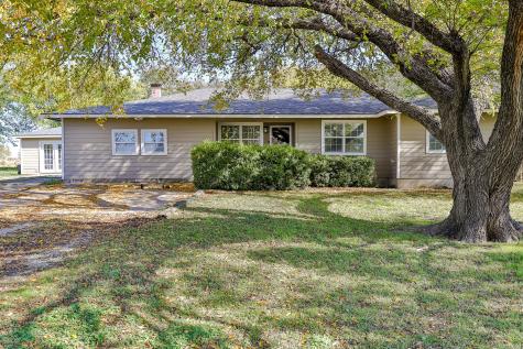 714 N Lee Street Valley View TX 76272