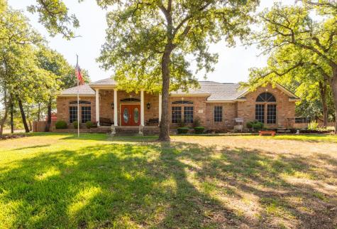 600 Shady Oaks Trail Burleson TX 76028