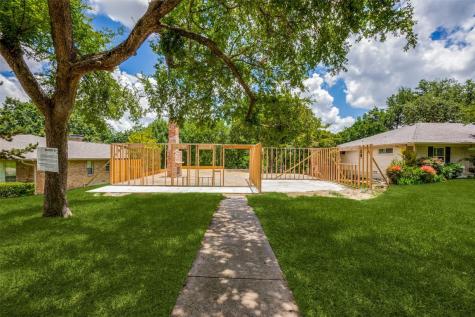 9420 Crestedge Drive Dallas TX 75238