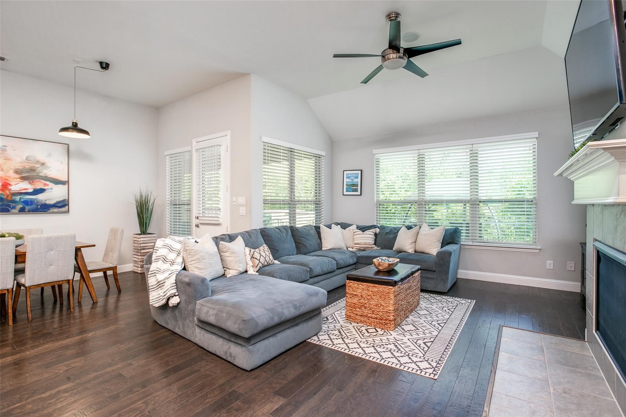 8359 Norwich The Colony TX 75056