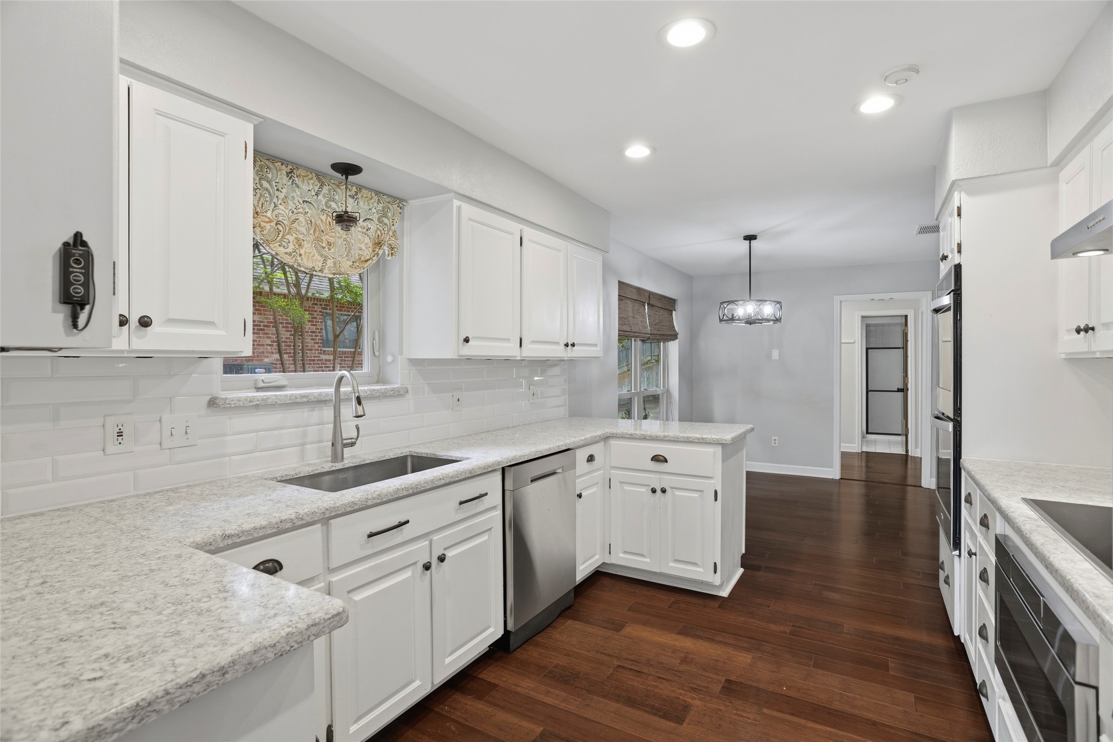 6409 Country Day Trail Benbrook TX 76132