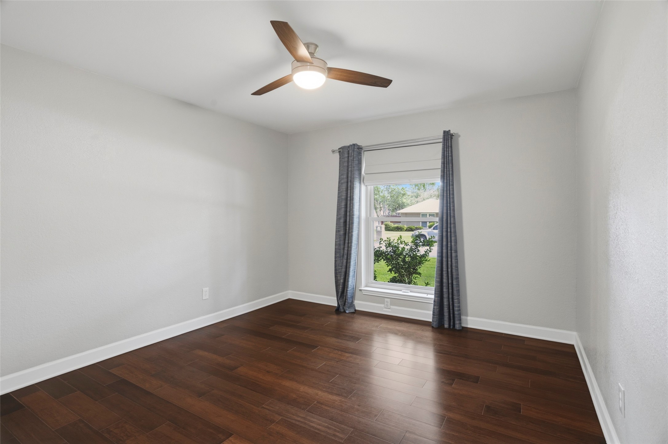 6409 Country Day Trail Benbrook TX 76132