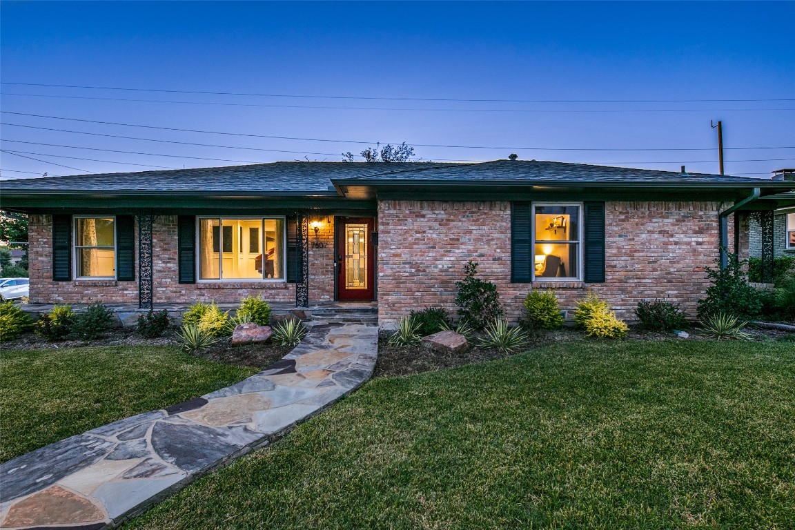 7607 El Pensador Drive Dallas TX 75248