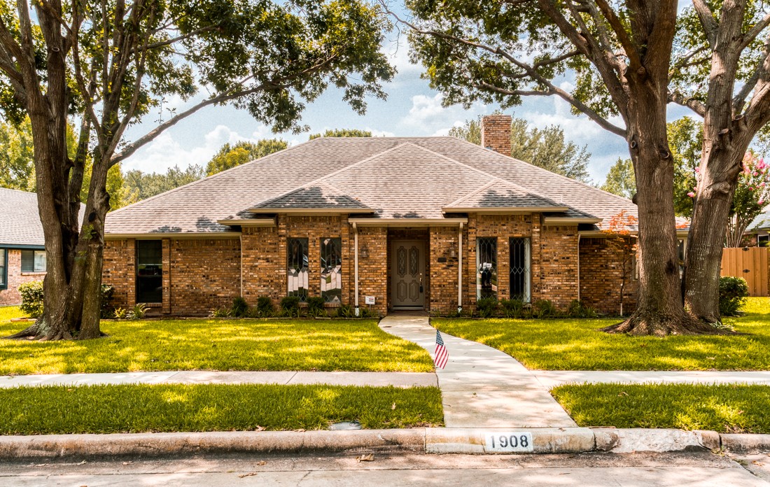 1908 Drew Lane Richardson TX 75082