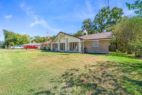 1075 Oak Ridge Drive Oak Ridge TX 75160