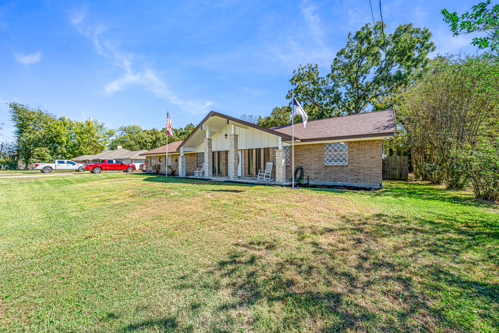 1075 Oak Ridge Drive Oak Ridge TX 75160