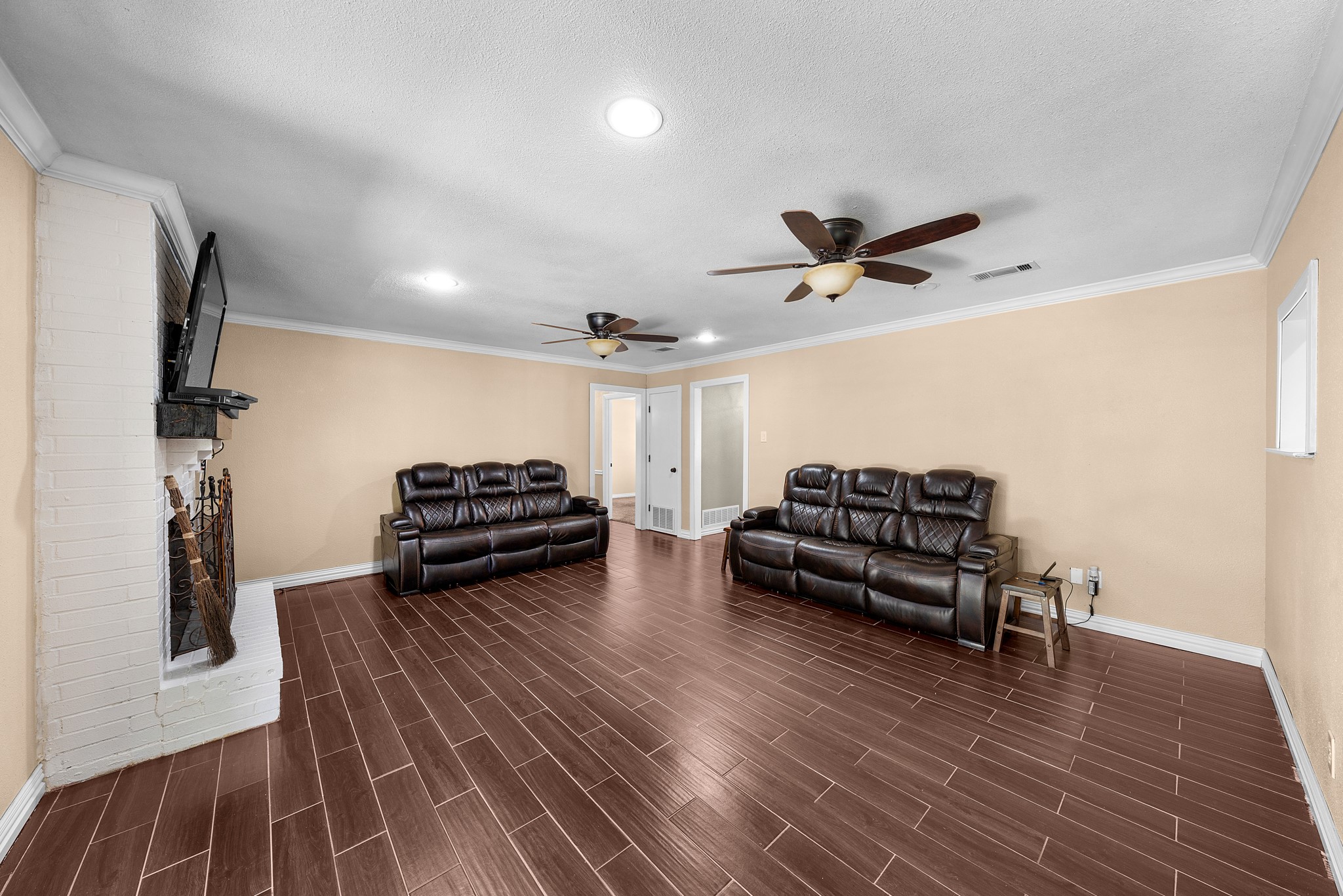 1075 Oak Ridge Drive Oak Ridge TX 75160