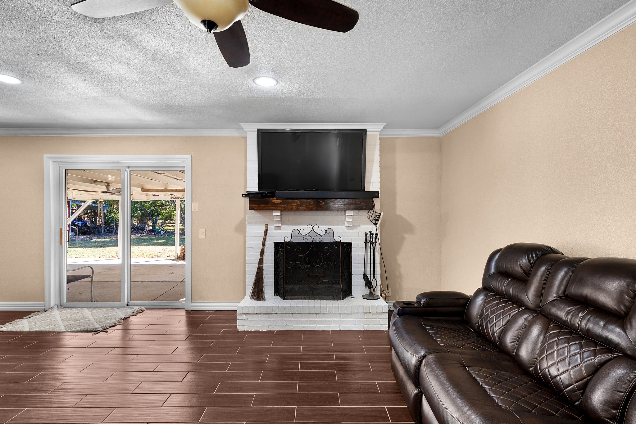 1075 Oak Ridge Drive Oak Ridge TX 75160