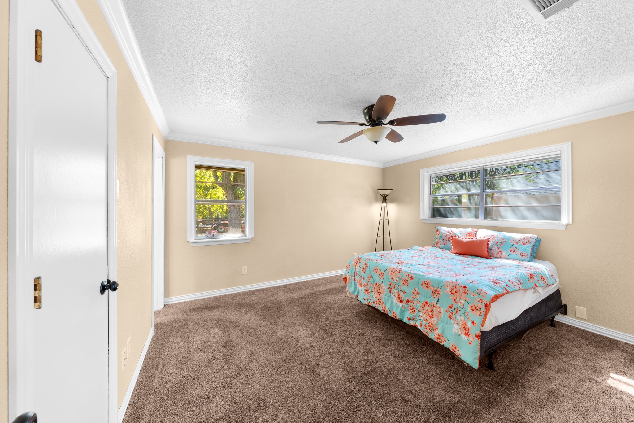 1075 Oak Ridge Drive Oak Ridge TX 75160
