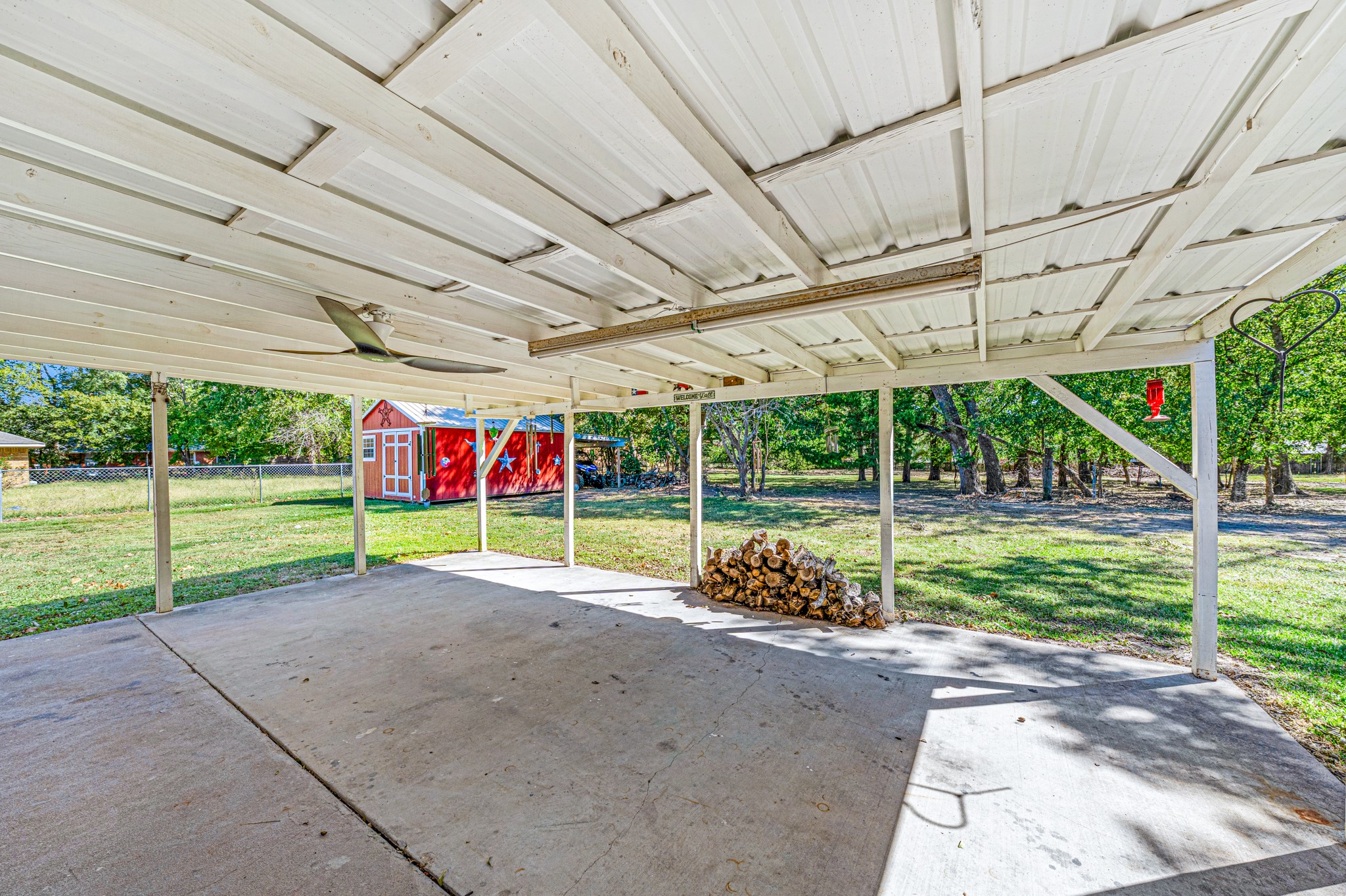 1075 Oak Ridge Drive Oak Ridge TX 75160