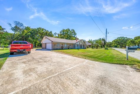 1075 Oak Ridge Drive Oak Ridge TX 75160