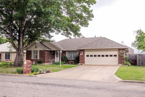 709 Martin Street Bonham TX 75418