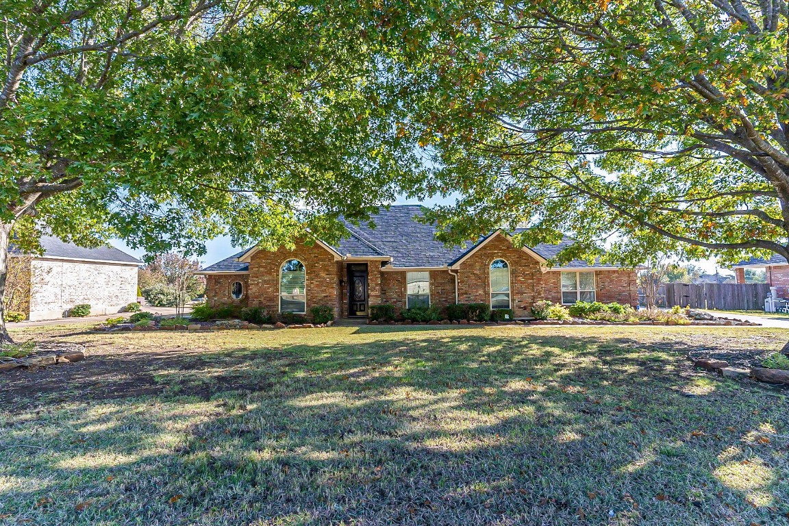 918 Valley View Avenue Red Oak TX 75154