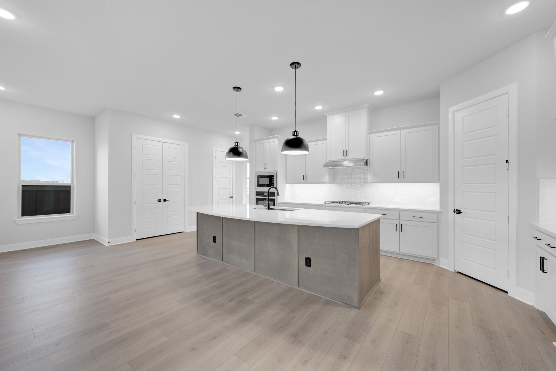 2085 Pine Grove Lane Arlington TX 76005