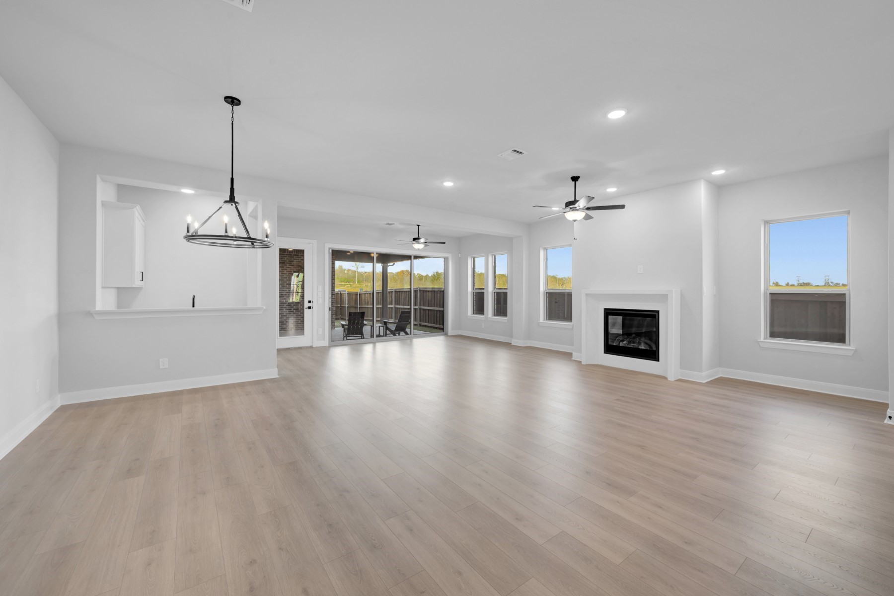 2085 Pine Grove Lane Arlington TX 76005